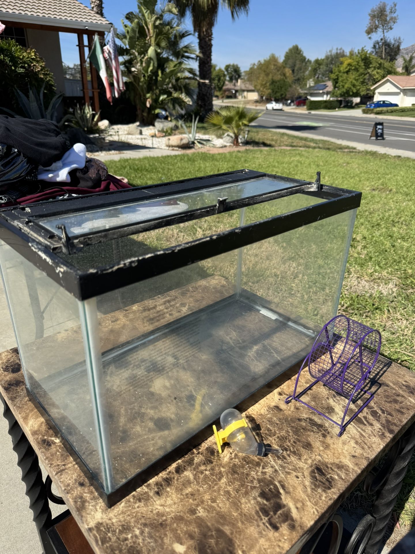 Pet Tank/wheel&water 