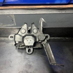 Hood Latch For 2006 Toyota Camry