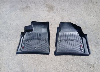 $40 OR BEST OFFER WEATHERTECH TPE LASER FIT ALL WEATHER FLOOR MATS