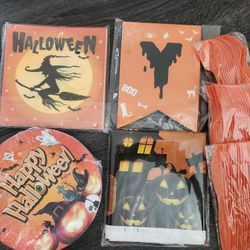 Halloween Party Supplies $7