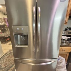 Frigidaire Refrigerator 