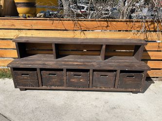 Entertainment Center Piece