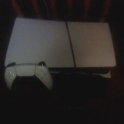 PS5 Slim With Controller New 