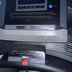 Treadmill- Norditrack 800