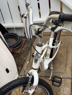 Girls’ Electra Cruiser Bike – White/Pink – Great Condition