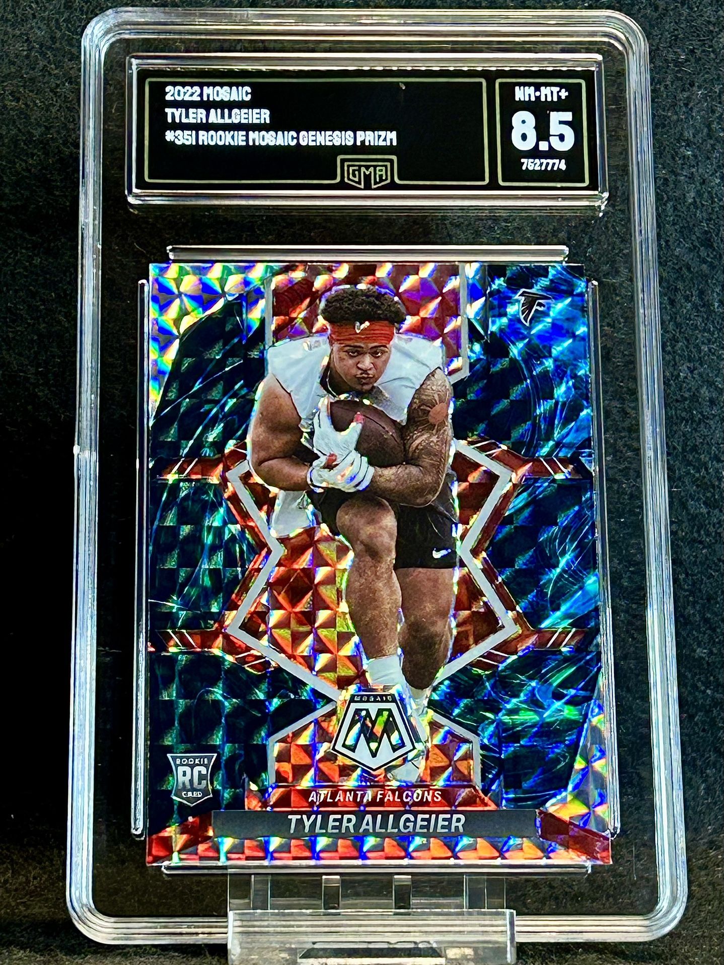2022 Mosaic 💥 Tyler Allgeier 💥 Rookie Mosaic Genesis Prizm GMA 8.5 NM-MT 💎 - Atlanta Falcons