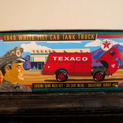 Collectible Texaco 1949 Tilt Cab Tank Truck Die Cast Coin Bank