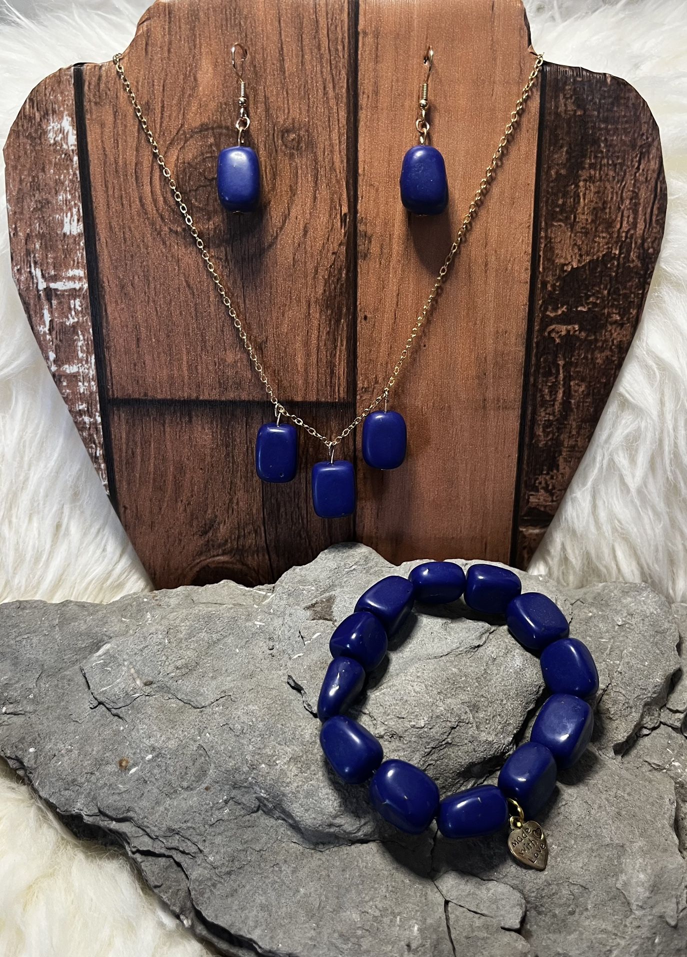 Necklace bracelet, and earrings set