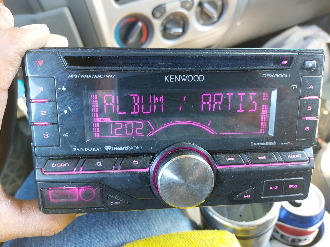 STEREO KENWOOD CD AUX USB CAMBIA DE DIFERENTES COLORES