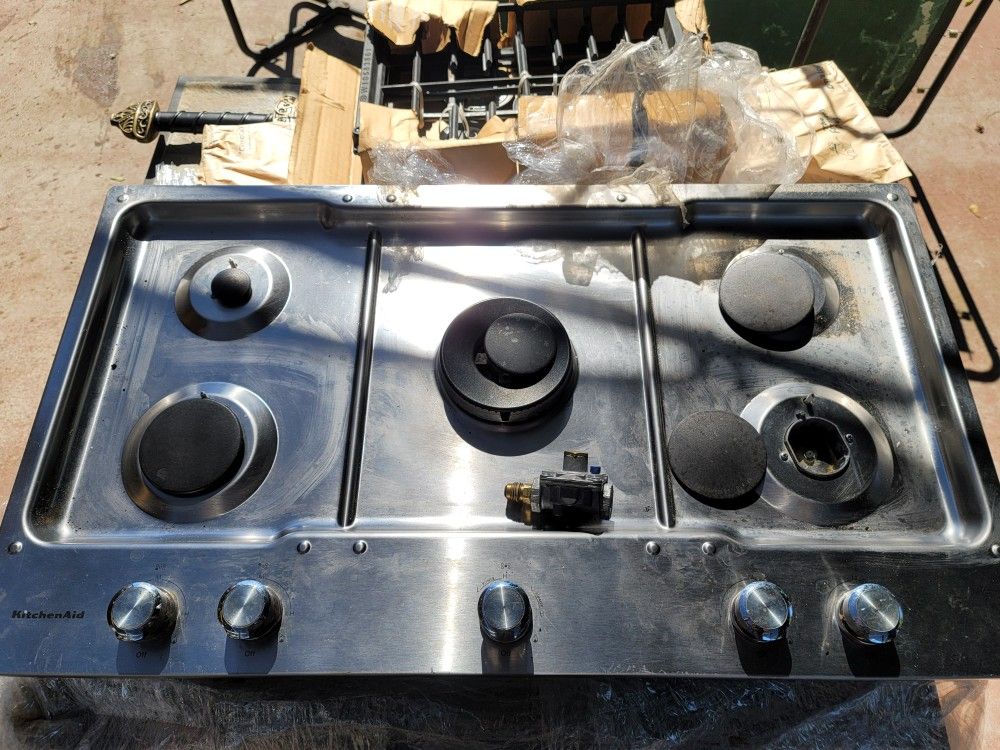 KITCHEN AID GAS COOKTOP