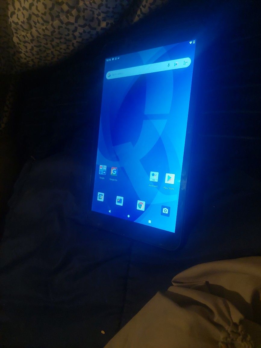 8 Inch Qlink Tablet Also Comes With Qlink Sim Card That Has An Active Number Just Need An Unlocked Phone
