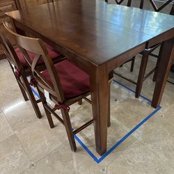 Kitchen table & Chairs