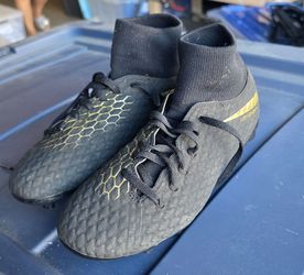 Soccer shoes Hypervenom