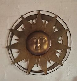 Metal Sun Face Wall Decor