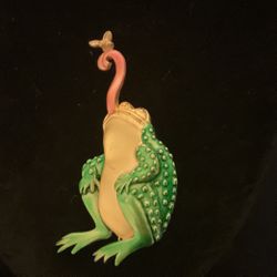 Goldtone Frog Brooch,by JJ