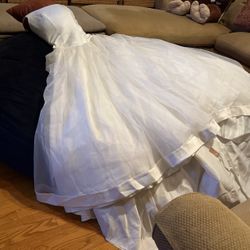 Wedding dress