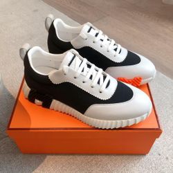 H women's  shoes   2026 with box