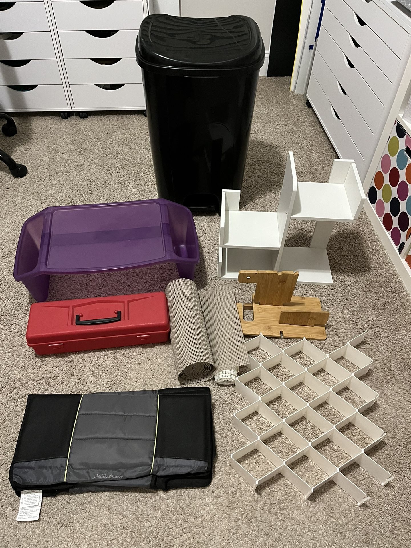 Huge Lot of Household Items - Throw Pillows, Curtains, Organizers