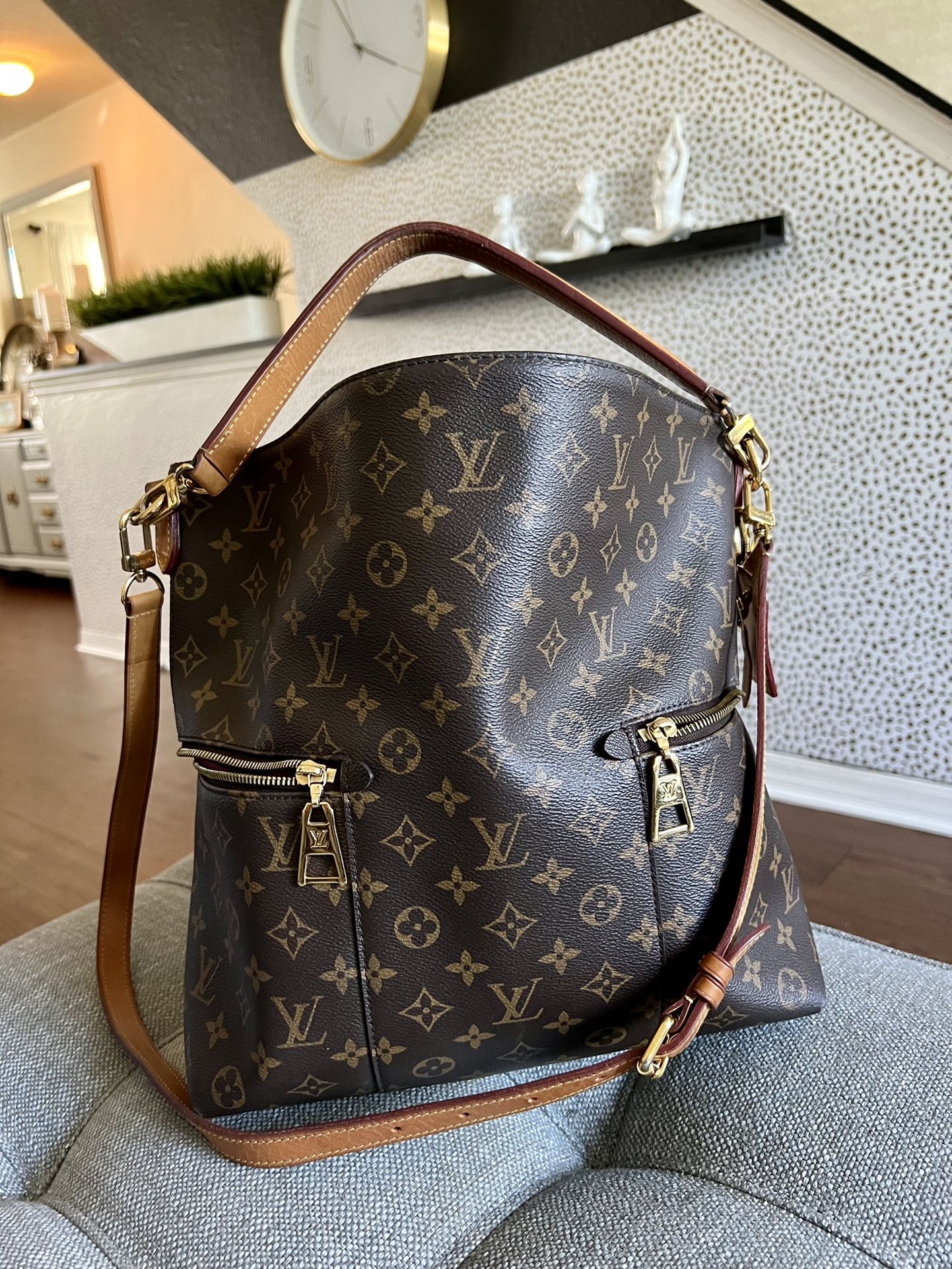 Louis Vuitton Purse 100% Authentic $800 W Receipt for Sale in