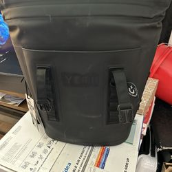 Black Yeti Hopper Backpack