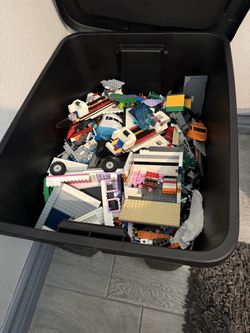 20 Pounds Of Lego Bricks