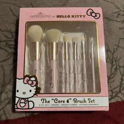 Hello Kitty Makeup Brush Set New