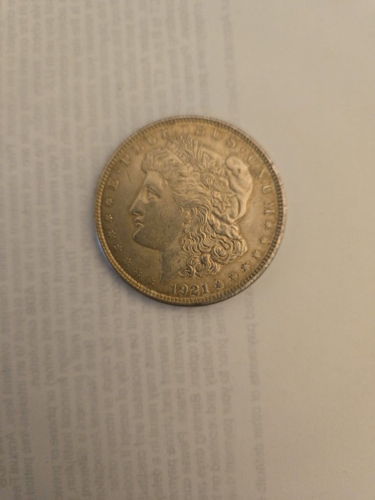 1921 MORGAN SILVER DOLLAR