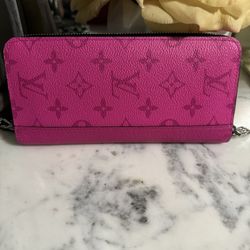 Louis Vuitton taigarama hot pink wallet