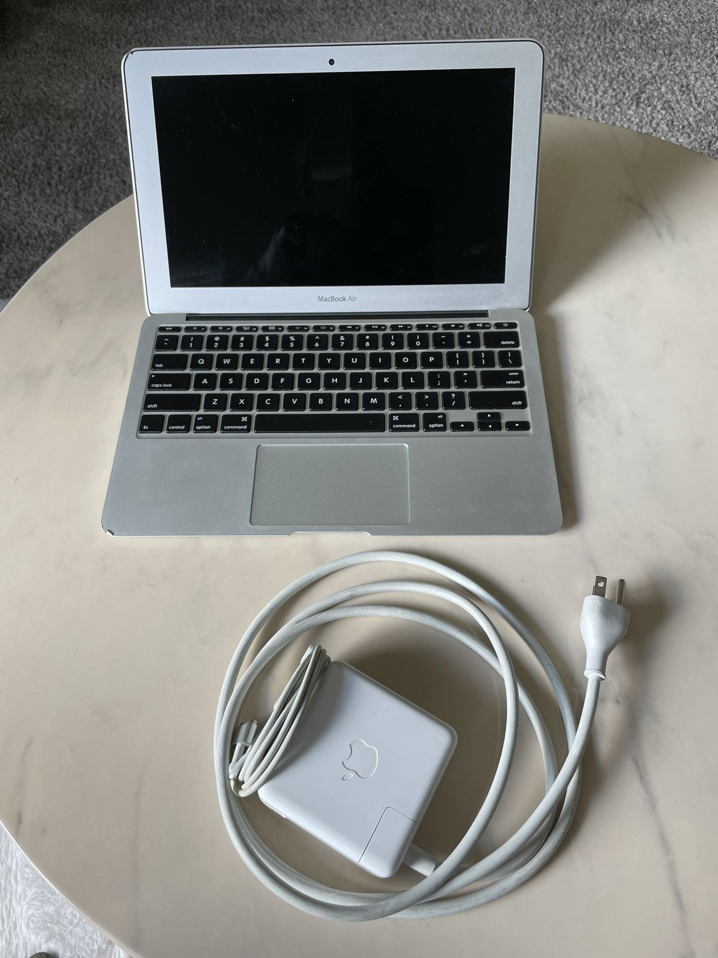 2015 MacBook Air, Laptop