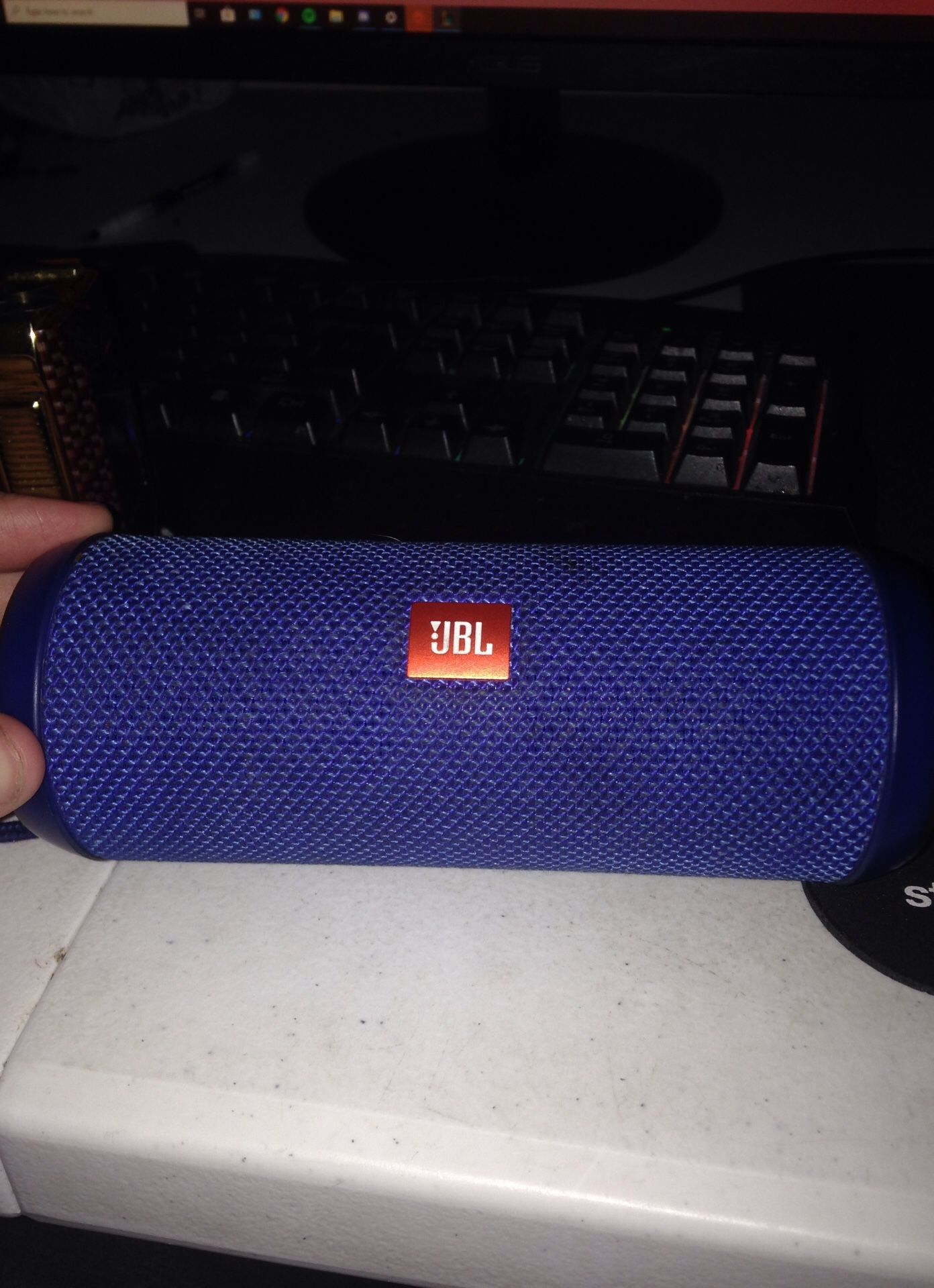 Bluetooth Speaker (JBL flip 3)