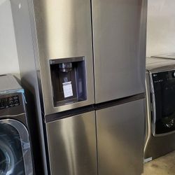 LG ThinQ Side By Side Refrigerator 27 Cubic Feet PEE