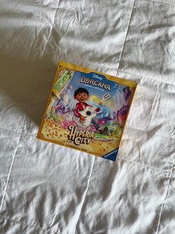 Disneys Lorcana ILLUMINEERS TROVE - Hyperia City