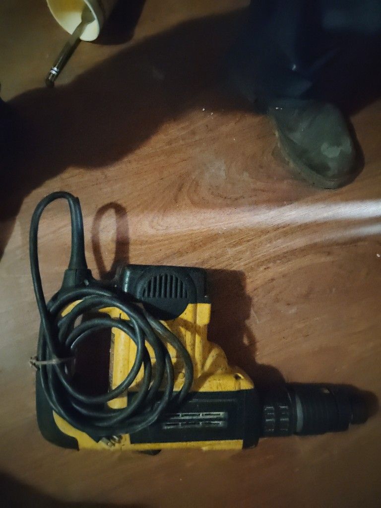 DeWalt Hammer Drill