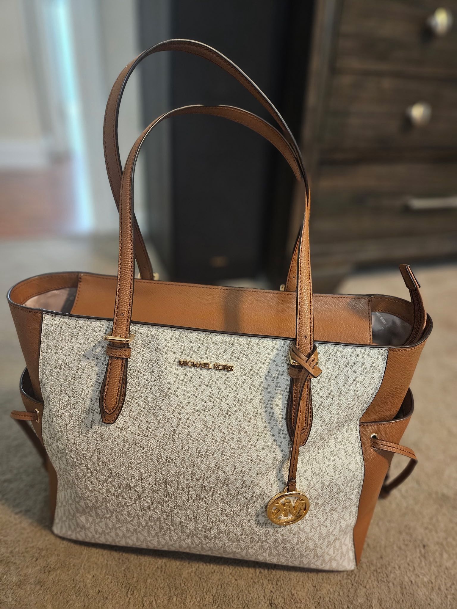 Michael Kors Hand Bag