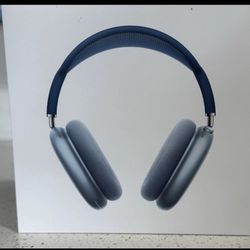 AirPod Maxes Blue 