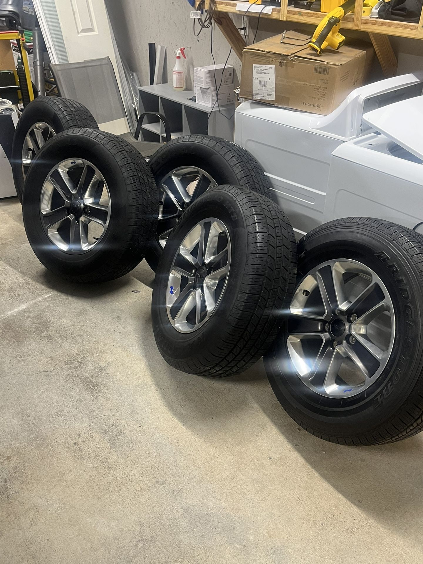 Tries And Rims 255/70/R18