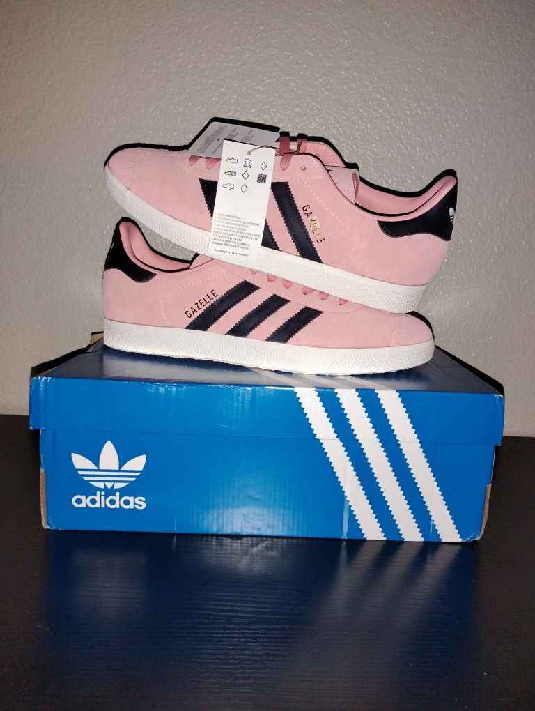 Adidas Gazelle Men’s 8 Glow Pink Suede | New in Box | Iconic Classic Sneaker
