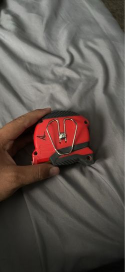 Milwaukee 25 foot tape measure