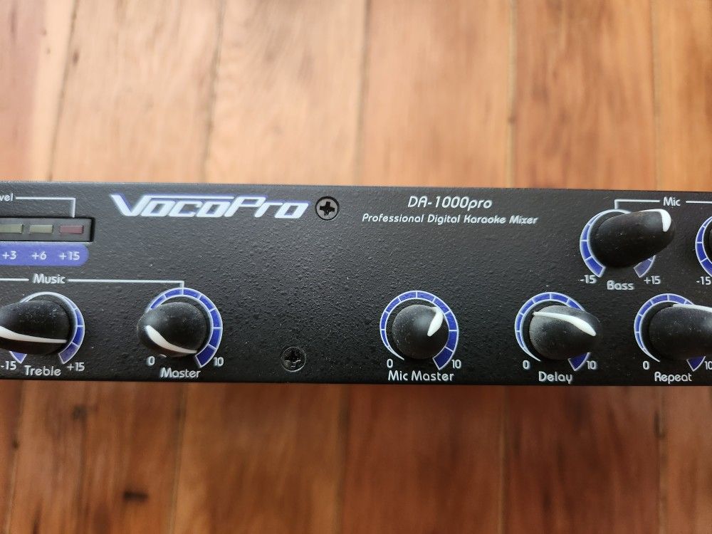 VocoPro DA-1000 PRO Professional 3 Mic Digital Echo Mixer Karaoke