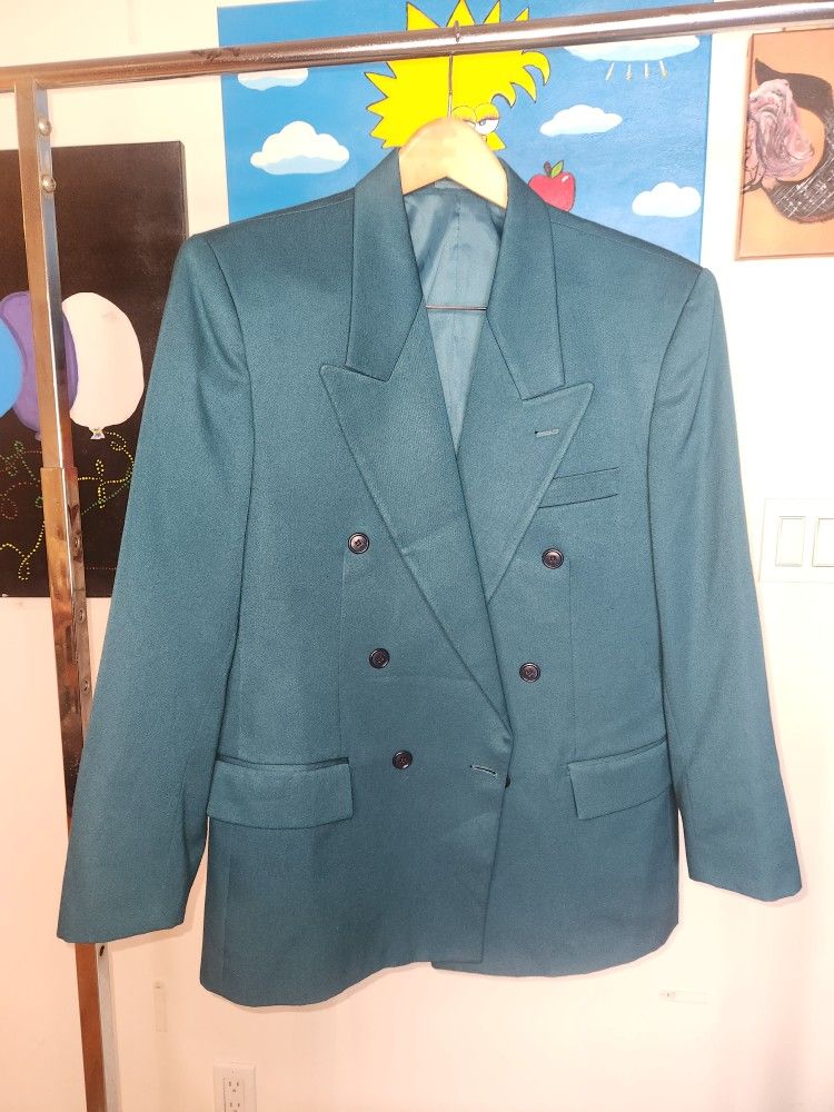 GREEN BLAZER