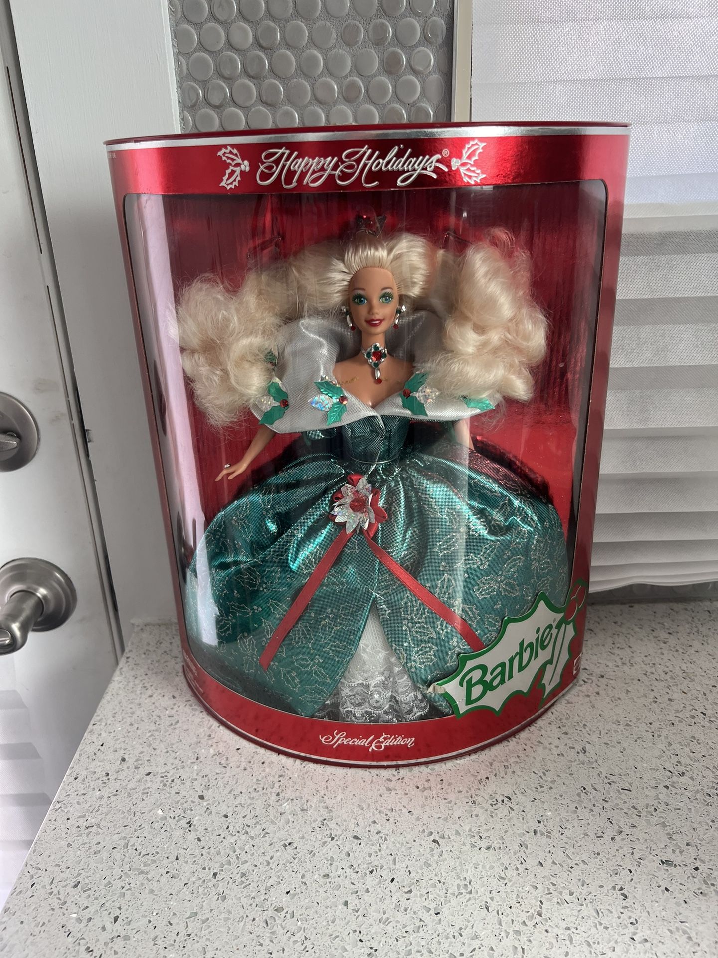 Vintage 1995 Happy Holidays Barbie Limited edition 1995 holiday Barbie    Mattel Happy Holidays 1995 Barbie Special Edition Rare Collector's 