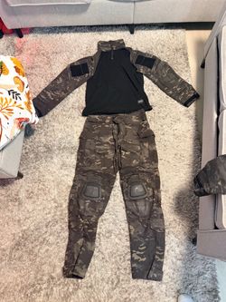 Tactical Combat Shirt and Pants Set, AOR2, Multican Black