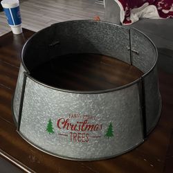 Metal Christmas Tree Collar 