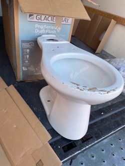GB DUAL FLUSH RD 2PC WH TLT