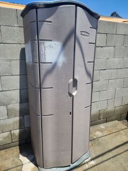 Rubbermaid storage shed