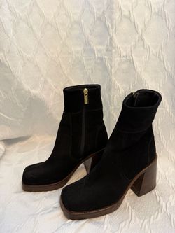 Heeled boots
