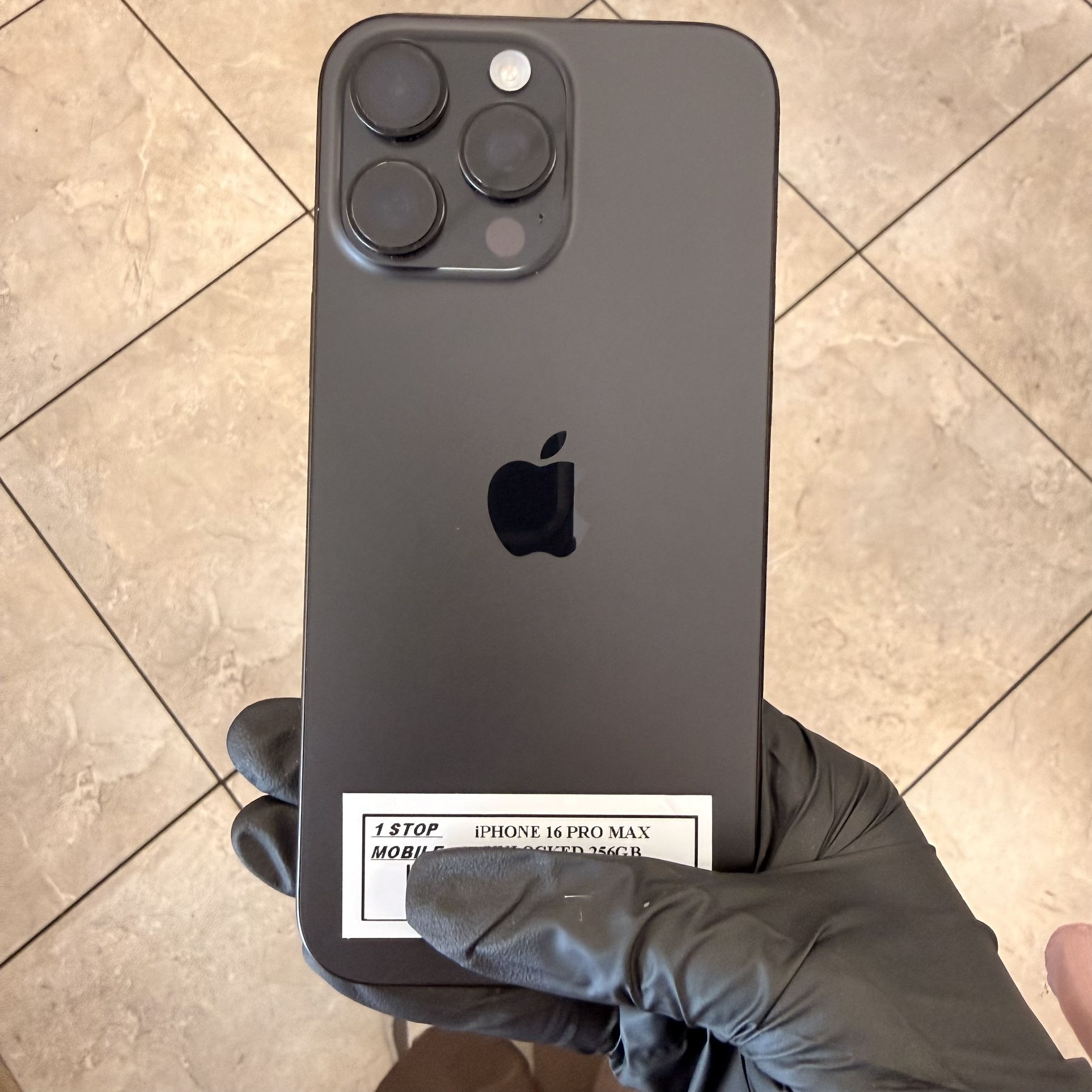 iPHONE 16 PRO MAX UNLOCKED 