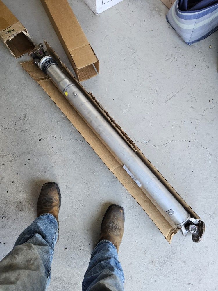 Driveshaft 10-14 Mustang