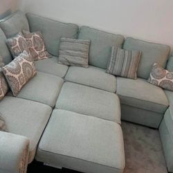 Family Size Couch With Storage 
