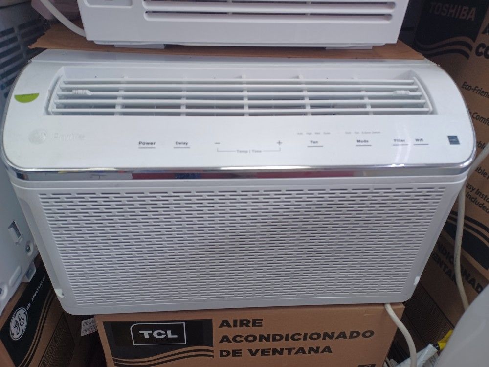 8000btu Windows Ac By GE WiFi Smart. Complete Set New In Box With Warranty